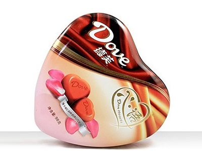 kok电竞app(中国)有限公司官网涂胶智能控制系统生产出来的德芙巧克力包装盒